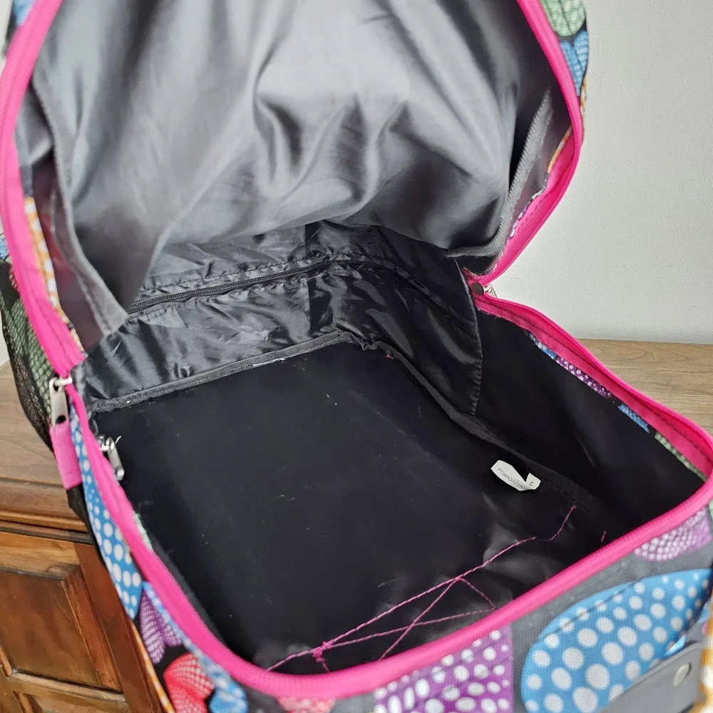 Rockland Rolling Backpack School Bag Travel Luggage Mesh Pockets New Heart 17″